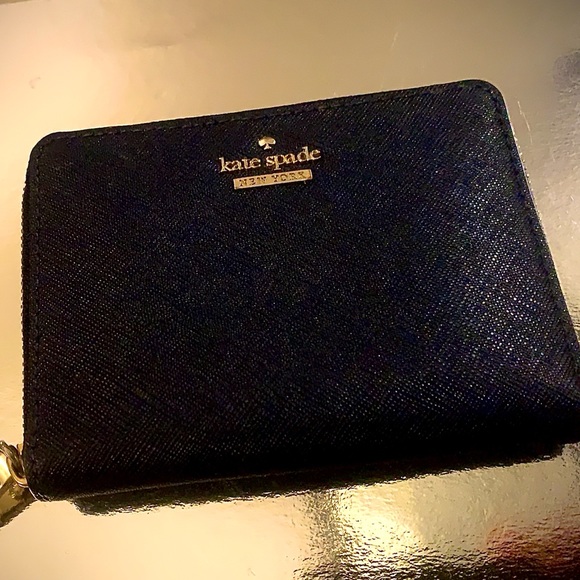 Kate Spade Navy Wallet NWOT - Picture 1 of 7